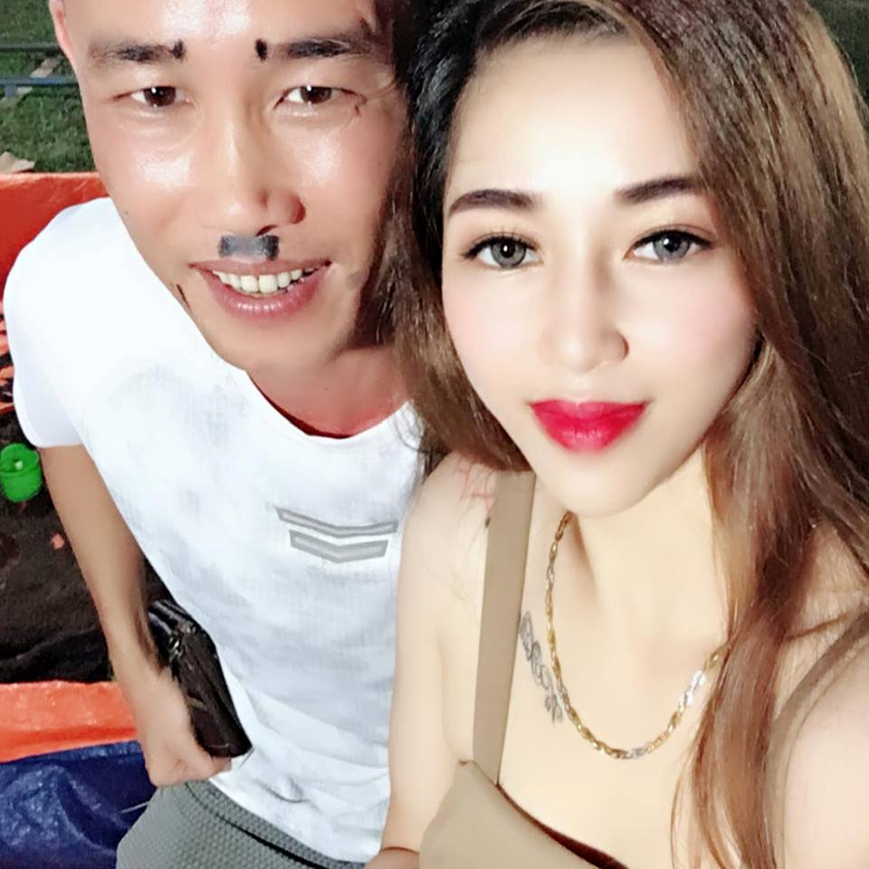 男演员娶第三任妻子称最后一次结婚,现离婚不久又交往女网红