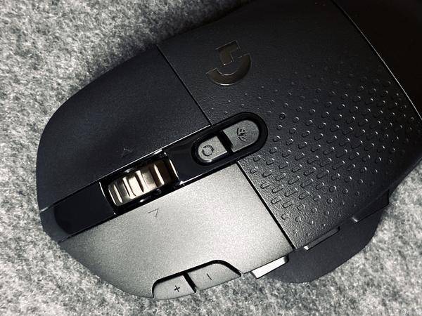 罗技 G604 使用体验:易用且全能