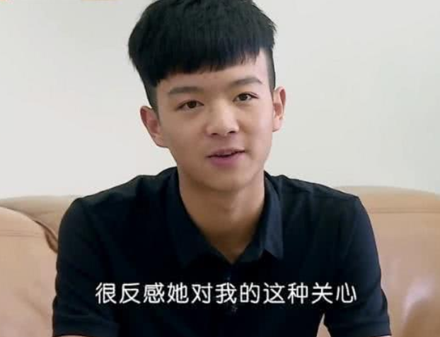 变形计公子哥来农村变形在床下翻出这一物品吓到导演停止拍摄