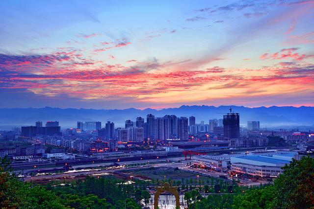 秀山县 人口_秀山县图片