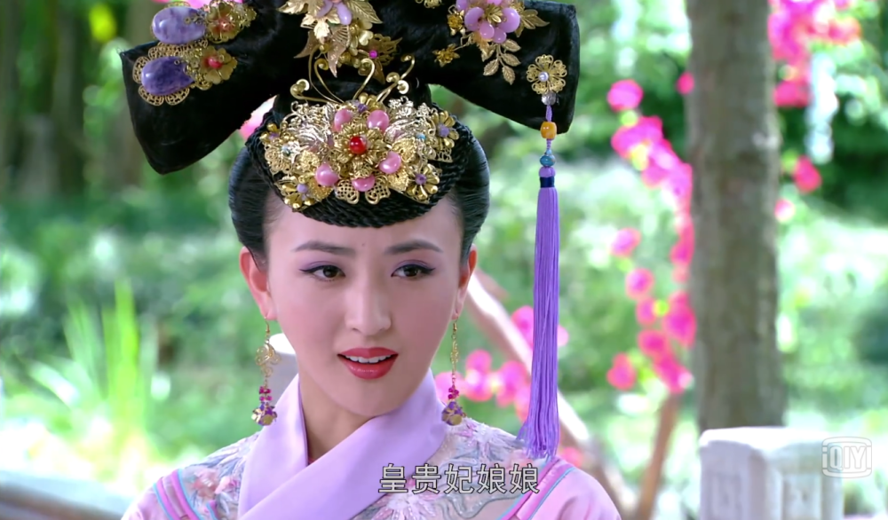 多情江山里的最低位分都是妃位8位妃子还统一穿粉色