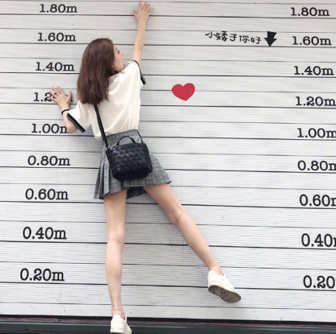 身高170体重150体型图,男生172体重150体型图 每个年龄阶段的小仙女,对自己的身高,体重都是非常在乎的,因为她们