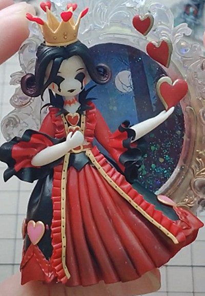 大神手捏第五人格"红夫人",第一眼:好精致哦,成品:这么可爱真的存在吗