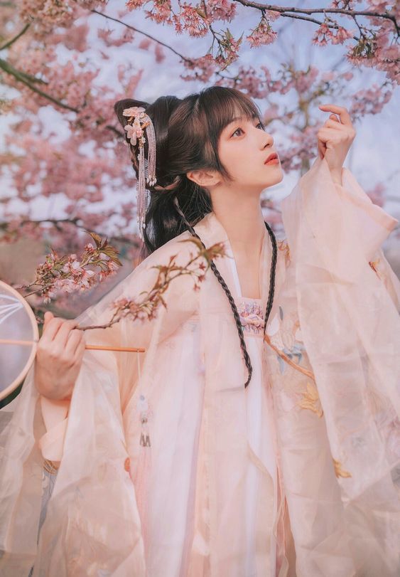 十二星座女古装"侧脸杀":双子可爱杀,金牛温柔杀,摩羯