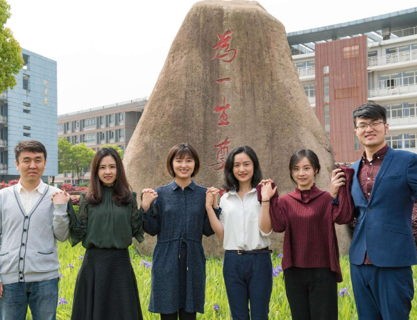 南京贵族学校学费多少（南京贵族学校学费多少钱一学期）