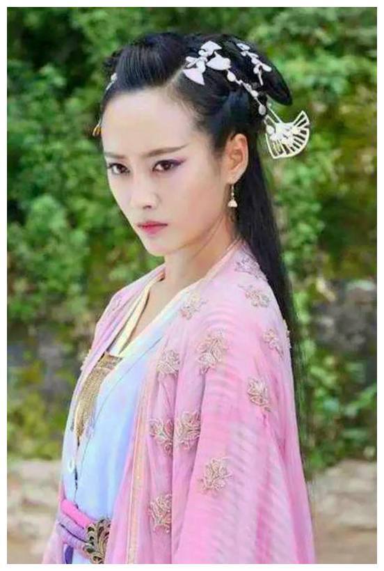 五位因面相当不了女主的女星,雪姨榜上有名,张嘉倪面相太凶!