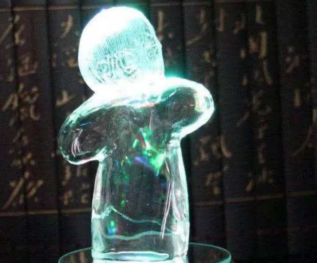 魔幻手机中曾经以为的科幻设定,如今也是一个个被实现