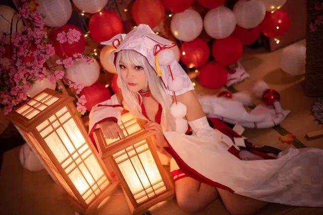 cos美图:碧蓝航线——夕立誓约,指挥官,喜欢新娘装吗?