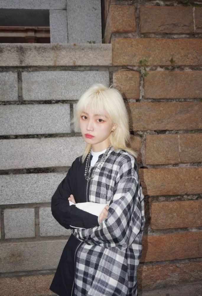 男生都喜欢黄头发的妹妹?超会穿的宝藏女孩找到了