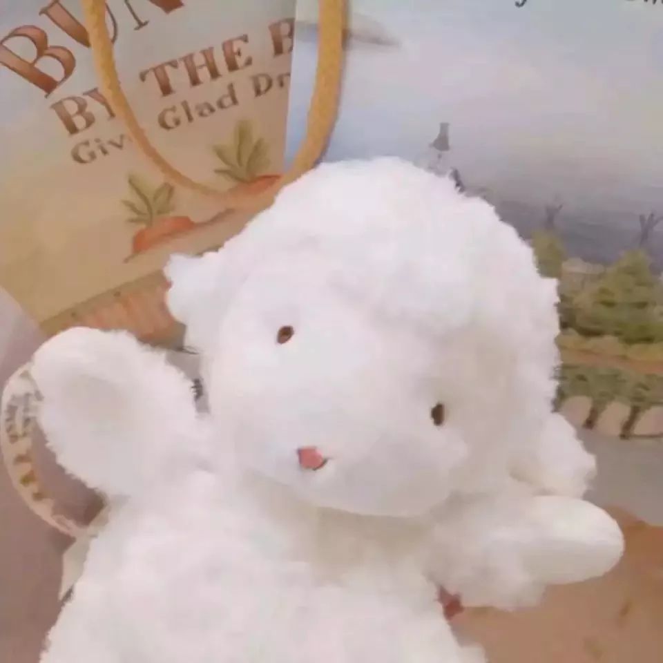 可爱的小羊玩偶头像!