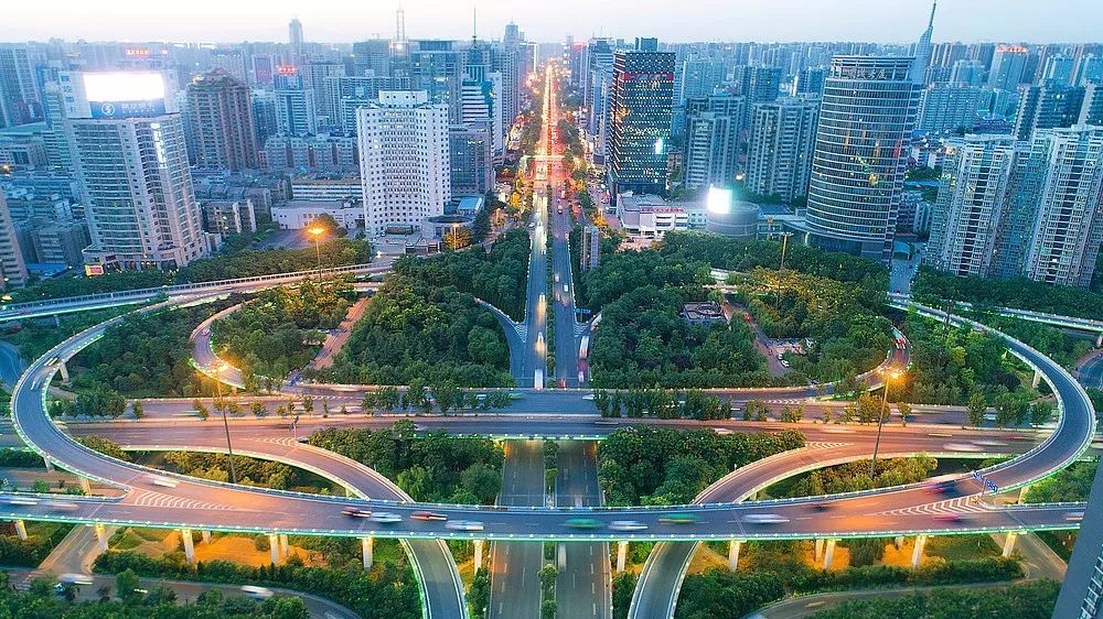 西安 gdp 2019_西安钟楼图片(2)