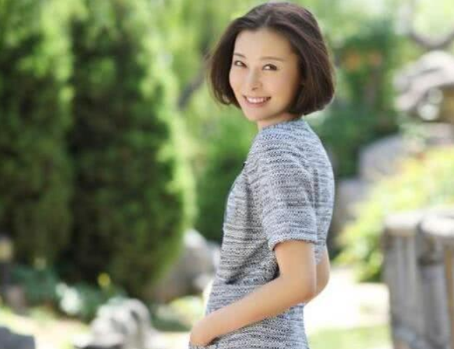 还记得主持人柯蓝吗,情史太乱无人敢娶,现状如何了?