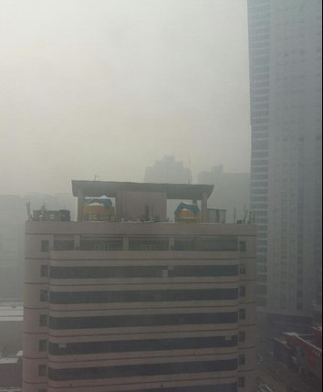 10余省市持续雾霾天气 并伴有中到重度污染