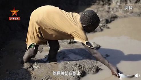 中国维和工兵遭遇非洲小孩"抢劫",背后原因让人泪目