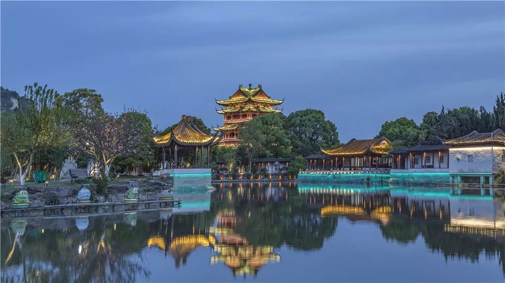 月光下的玉环公园,与夜晚共赏
