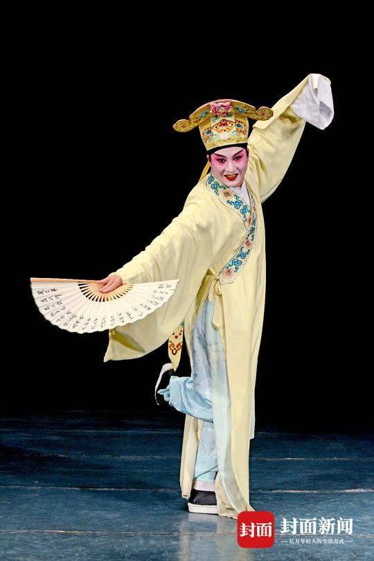 从放牛娃到梅花奖得主 肖德美的川剧"文生"情缘(上)