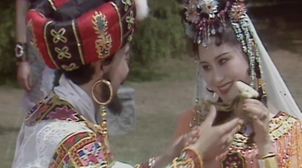 赛太岁的先锋调侃朱紫国宫女,孙悟空施压,最终结局如何?
