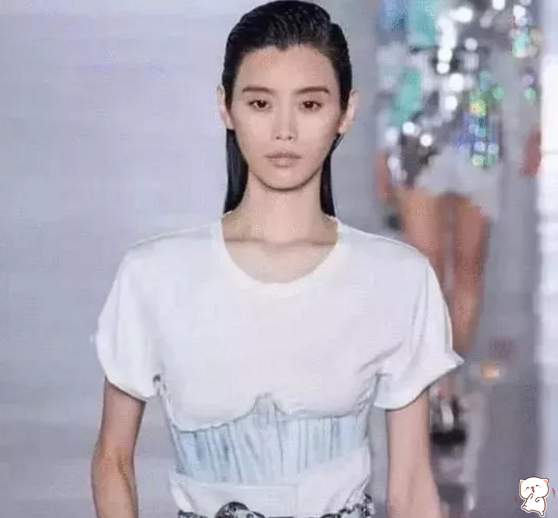 奚梦瑶成名前"旧照"曝光,厌世脸帅气十足,变化太大让人不敢认