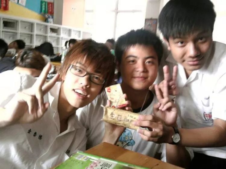 还记得《恶作剧之吻》里的江裕树吗,他都长这么大了!