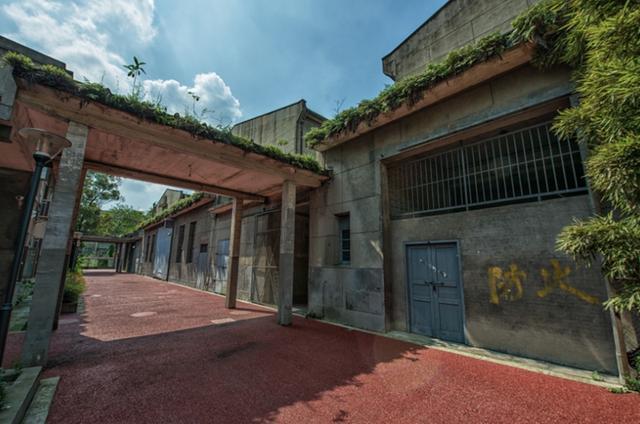 峨眉电影制片厂筹建于1958年9月,是四川第一个电影制片厂,也是当时