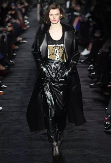 皮风衣腰带_风衣腰带蝴蝶结的系法(2)