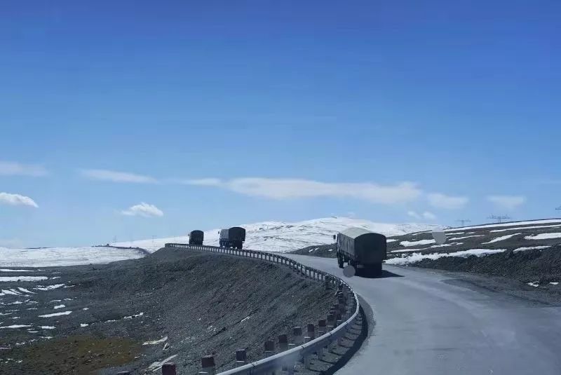 高原汽车兵——青藏线上的独特风景