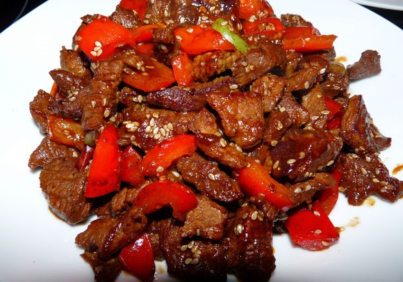 孜然牛肉的家常做法香辣过瘾有嚼劲外酥里嫩越吃越有味
