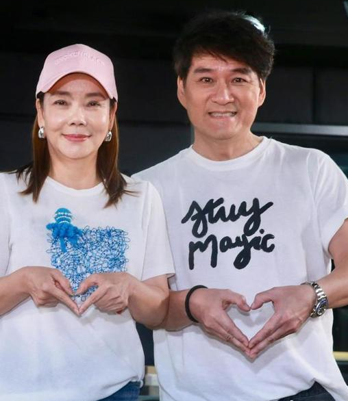 有种"想不到"叫周华健家人,29岁儿子近照流出,没想到是他