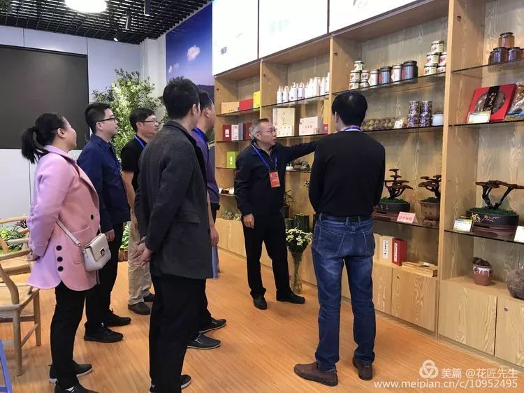 清流县政府张春华县长到展馆指导工作