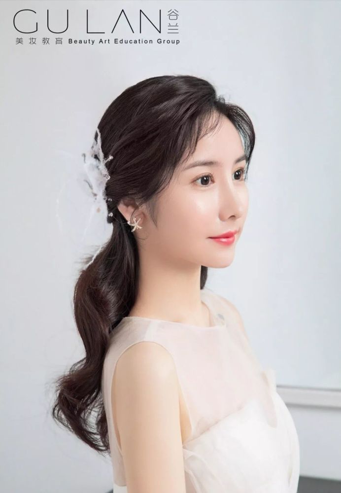 婚礼实用新娘,皇冠典礼发型 敬酒服发型 出门造型