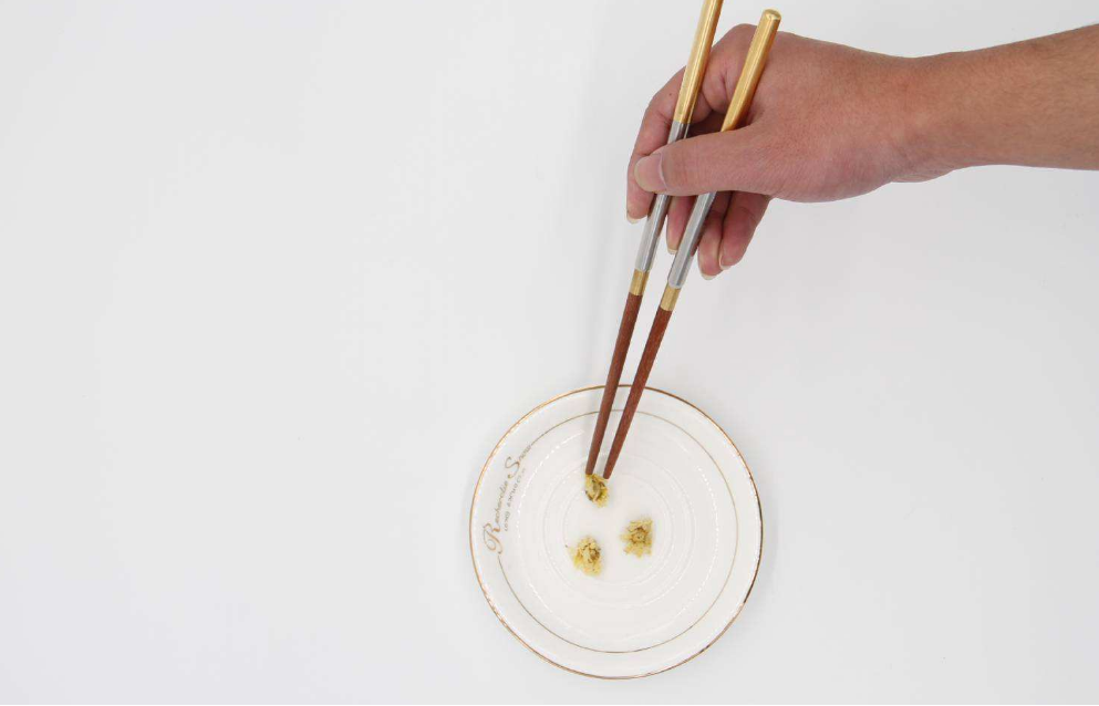 能用"筷子夹起"这4种菜的,说明筷子使用技能过关了,你同意吗
