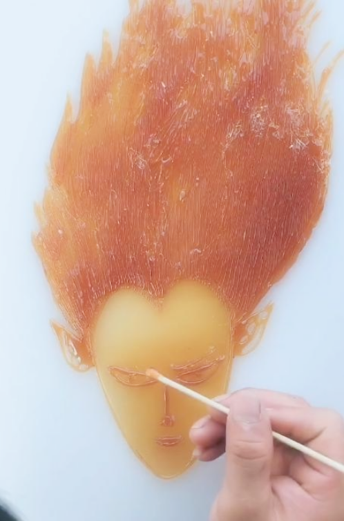 美术生用"麦芽糖"画出哪吒,开始:根本是瞎闹,成品:要流口水了