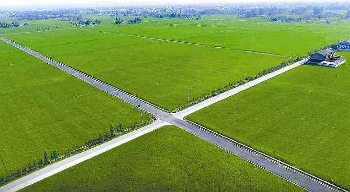 三是探索用地养地结合的合理耕作制度,确保高标准农田数量不减,质量不