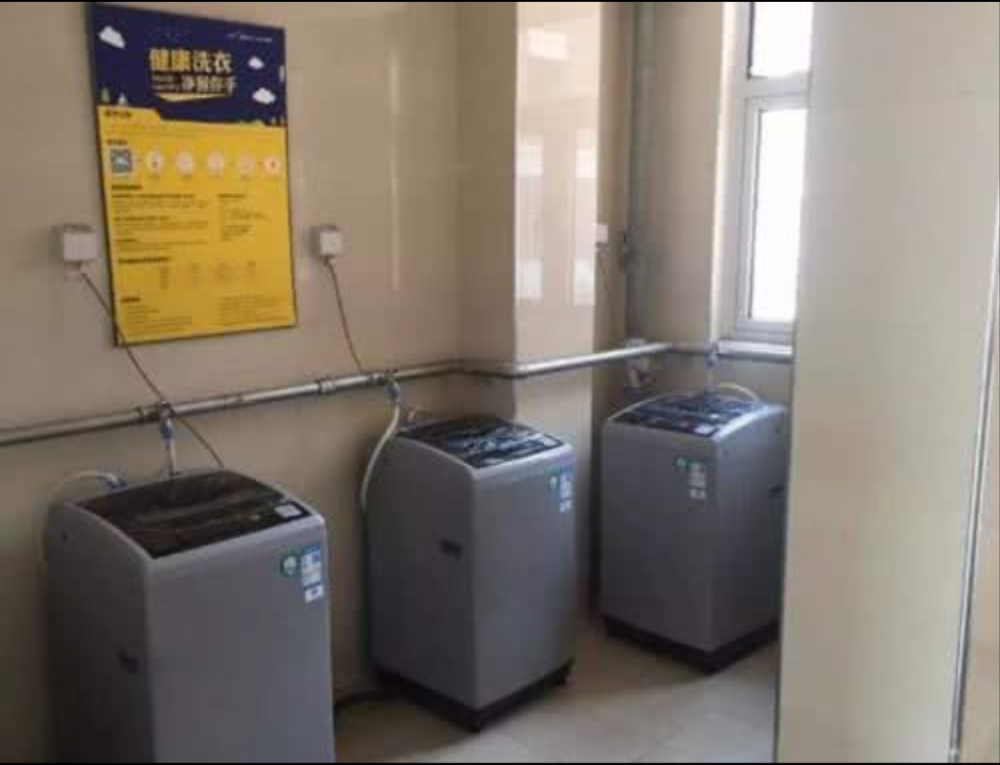 清华宿舍:看到床铺,洗衣机还能忍住不羡慕,看到最后真