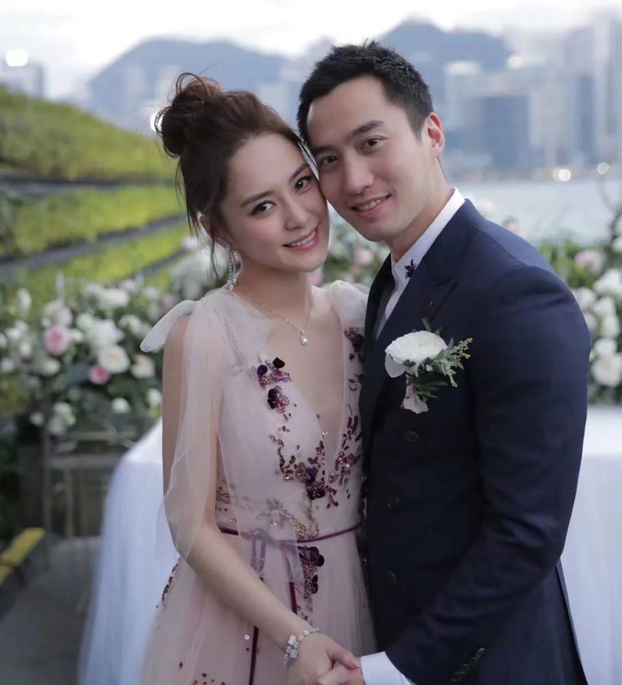 阿娇婚纱_婚纱情侣头像(3)