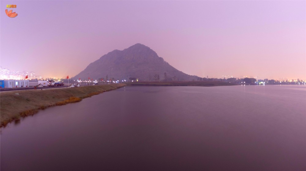 古有鹊华烟雨,今有灯火辉煌,夜登济南北部制高点赏泉城夜景