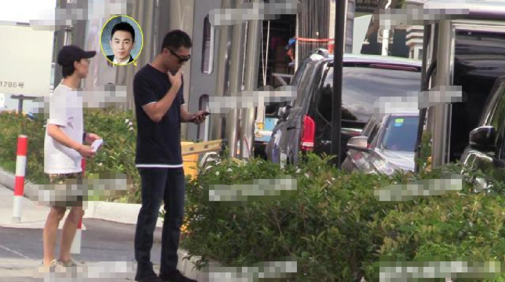 35岁朱亚文化身"老烟民,街边吸烟气势足,抽完举动令网友惊讶