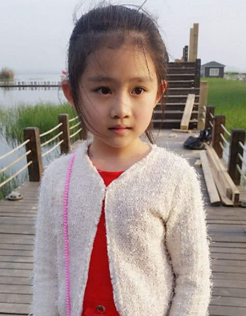 有种"整容式"长大叫小乐童,今美得像初恋,难怪邓伦孙怡很宠她