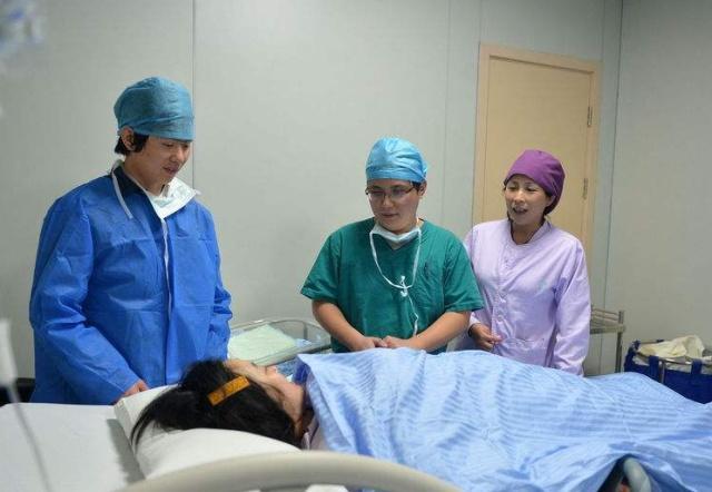 分娩时"侧切",宝妈反对:"不侧切才完美",医生:胡闹