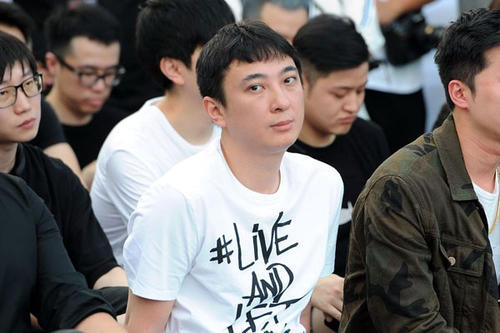 败光30个亿！王思聪原来不止负债1.5亿，王健林对此束手无策（组图） - 4