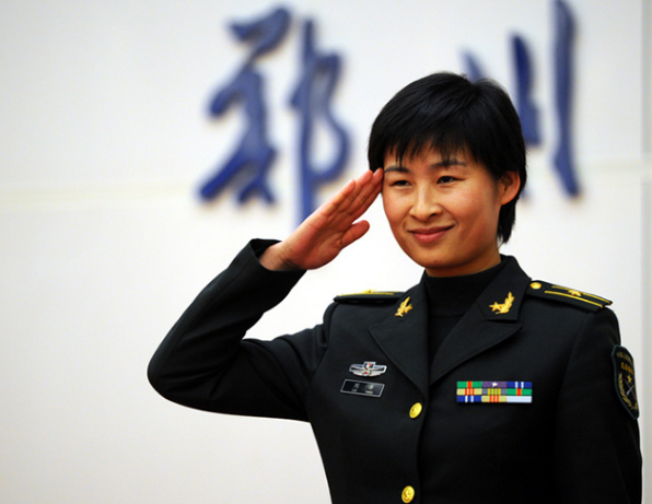 首位女航天员刘洋返回地球后,为何会音讯全无?她现状如何?