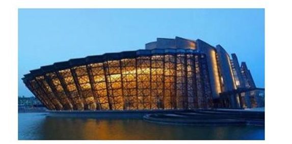 张家界、桂林集体失宠，旅游业大变天，背后的逻辑在哪里？