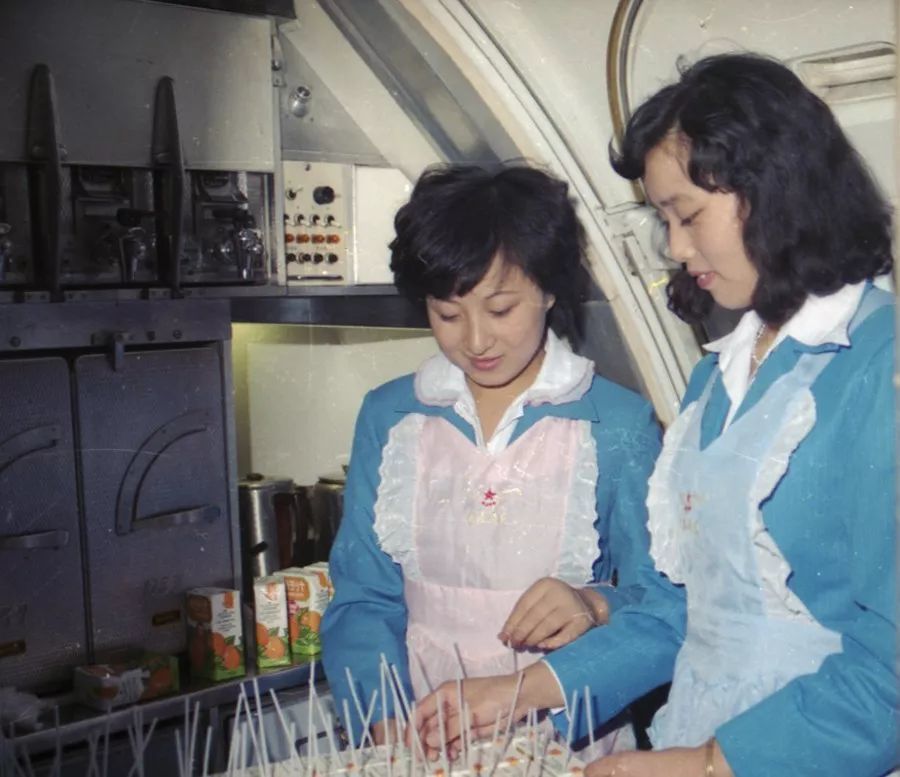 中国服装进化史,简直是一部穿在身上的国家史!