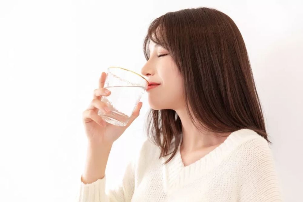 正常人口渴_正常人的舌头图片(2)