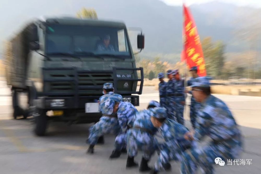 海军汽车兵比武,现场堪比《速度与激情》