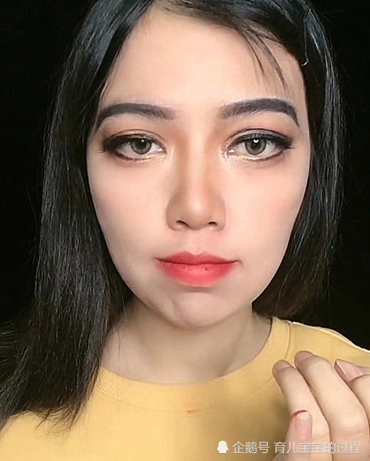 艺术生仿妆"印度小姐姐",开头:双眼皮真美,结局:是外国人吧