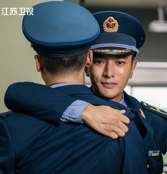 电视剧《空降利刃》,剧情介绍