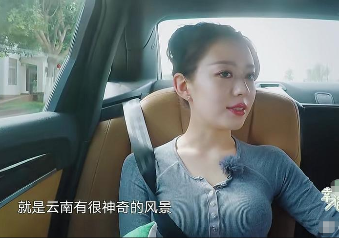 有一种"魔鬼身材"叫吉娜,看到她系安全带效果,网友:不忍直视