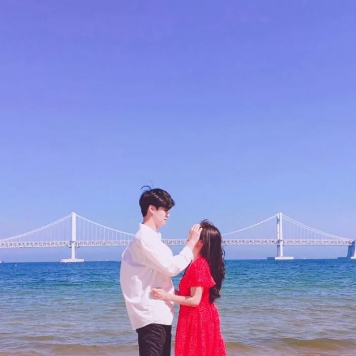 最新情侣头像一对两张高清图片2019丨韩系冷酷帅气情侣头像一左一右