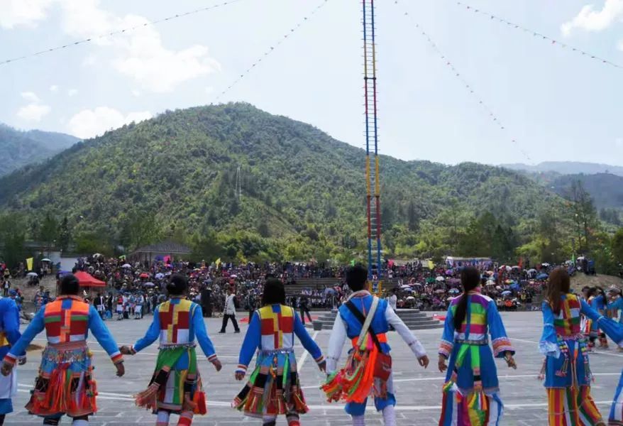 "刀杆节"是傈僳族最具民族特色的节日.